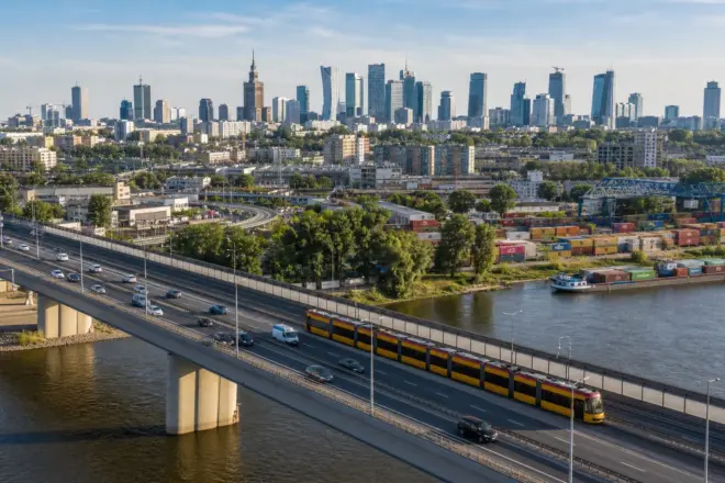 Економіка Варшави: як працює місто, ключові галузі та транспортна роль