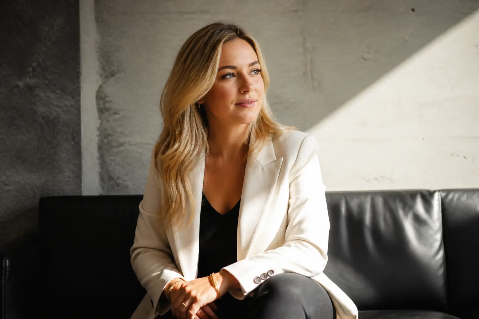 Whitney Wolfe Herd — портрет предпринимательницы